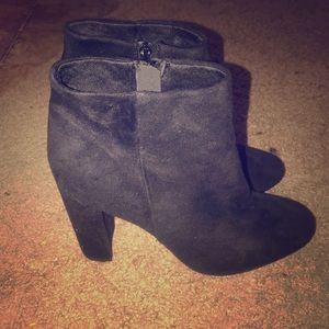 Black heel ankle boots size 11 worn one time